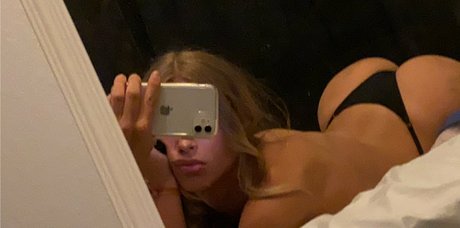 Mayamoneyshot star porn picture