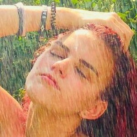 Lana Novak model naked pic