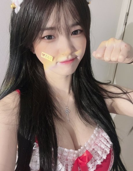 Moonwol0614 pornstar art images