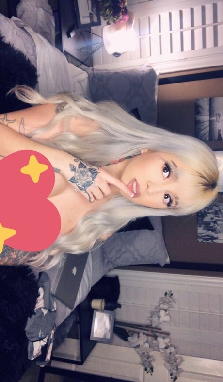 SJ Valenz model sexy pic