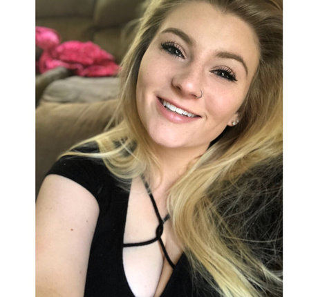 hailey williams22 model nudes photos
