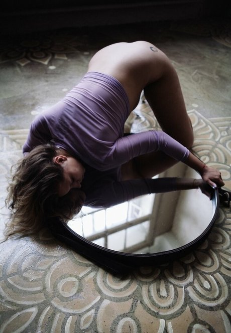 lesbian onlyfans hot nude image