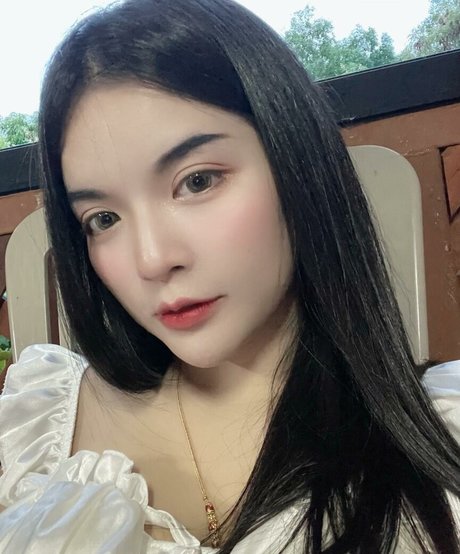 girl on girl onlyfans exclusive image