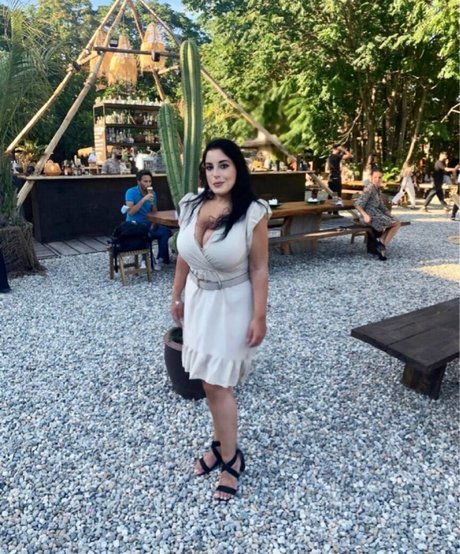 amateur milf onlyfans beautiful naked galleries