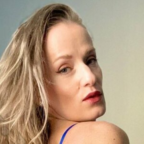 Jillian Weathers xxx actress pictures