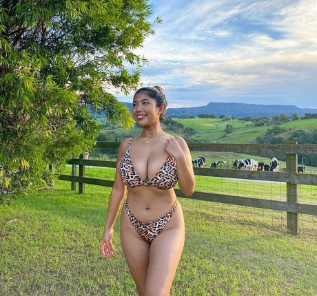 Sml Prsn pornstar exclusive gallery