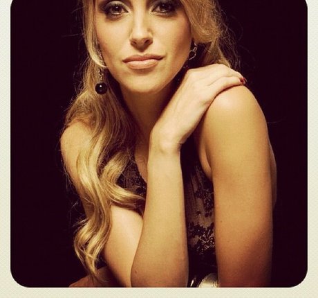 Roberta Carbonari Muzy star free photos