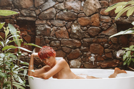 lesbian kissing onlyfans perfect photo