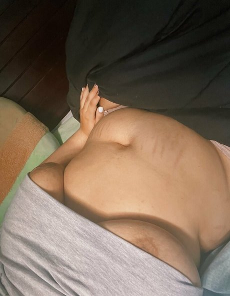 pregnant nude onlyfans adult photo