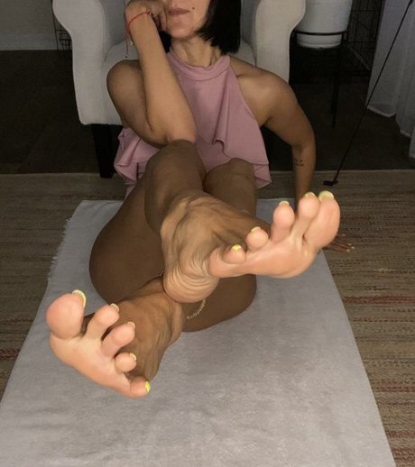 Laprettyfeet4 pornstar nude archive