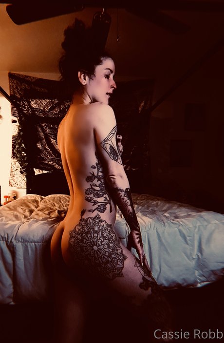 Cassie Robb BKFC pornographic actress img