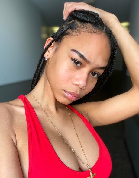 Crackn Freckles nice pornstar gallery