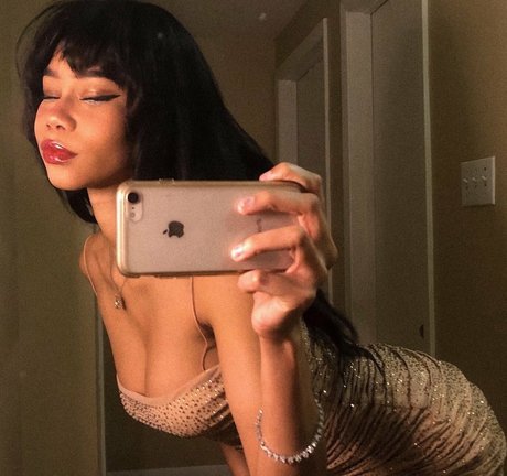 Crackn Freckles porn star archive