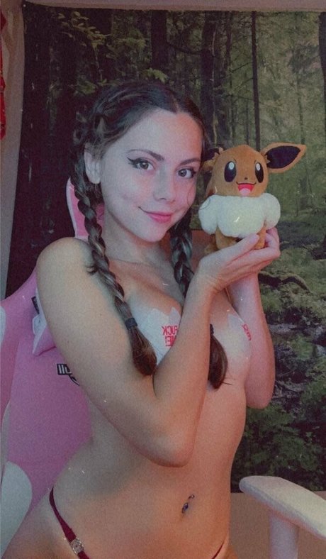 brunette milf onlyfans adult pictures