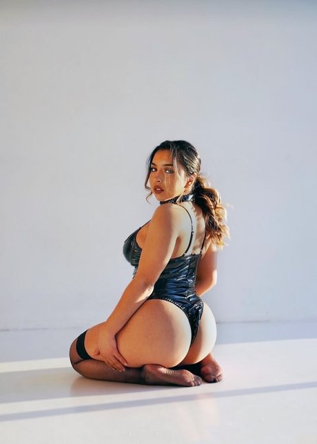 Prisymontoya art model galleries