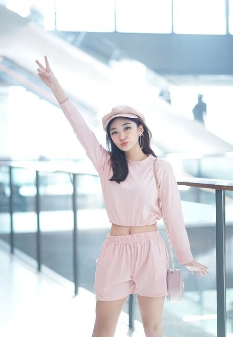 Livy Renata pornographic actress gallery