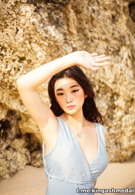 Livy Renata model free img