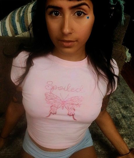 girl on girl onlyfans hot photo