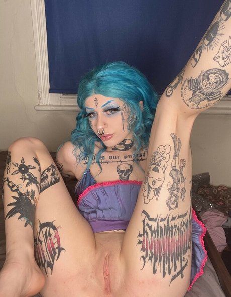 Piaisevil adult model image