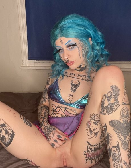 Piaisevil sexy star photo