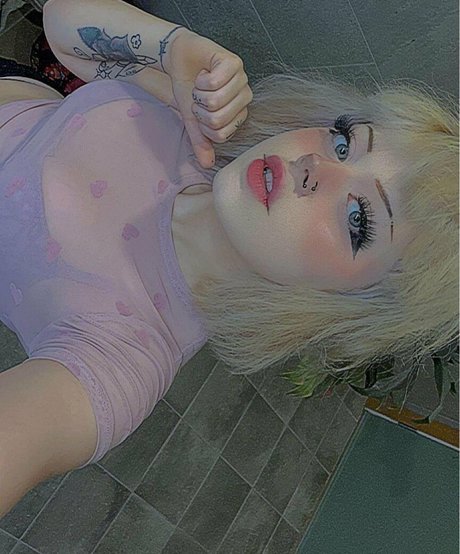 Mechew model free pic