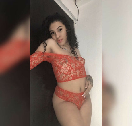 camila xtreme erotic model image