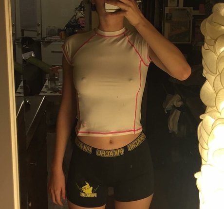 if u seek amy tonight porn model photos