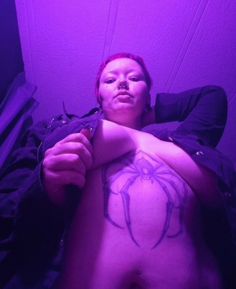 Scarletpyro hot model img