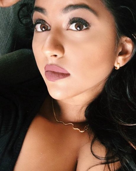 desixchick nude model images