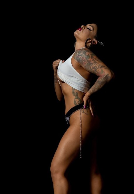 Shaul Guerrero erotic model galleries