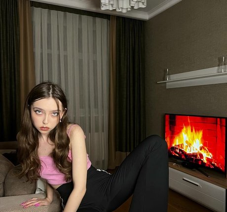 veroniffka model top pic