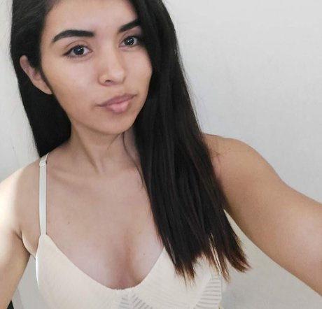 cute babe onlyfans free nude gallery