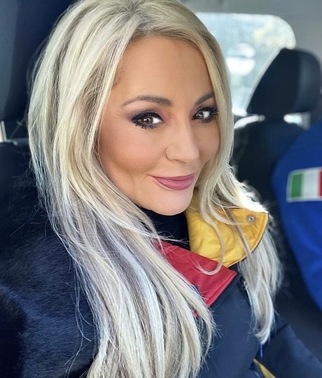 Lenka Dragounova star exclusive images