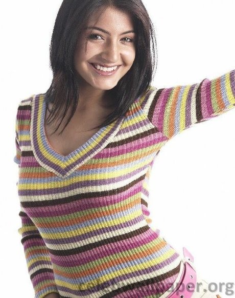 Anushka Sharma hot actress galleries