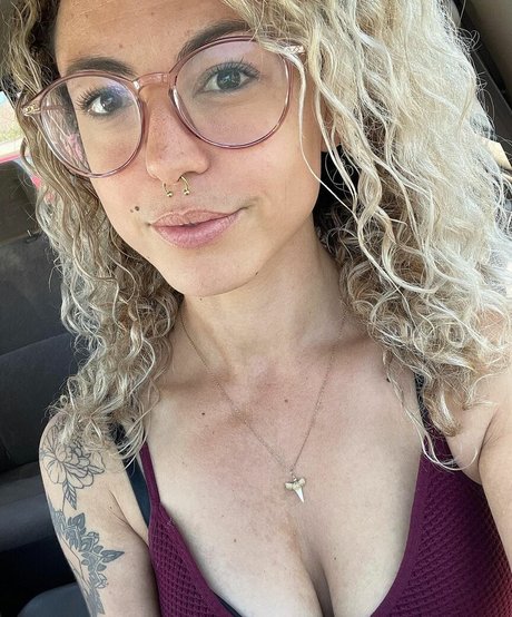 Jazzie Taylor perfect pornstar images