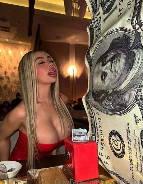Trophyslut star nudes photos