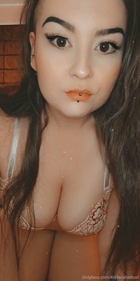 skinny blonde milf onlyfans hd image