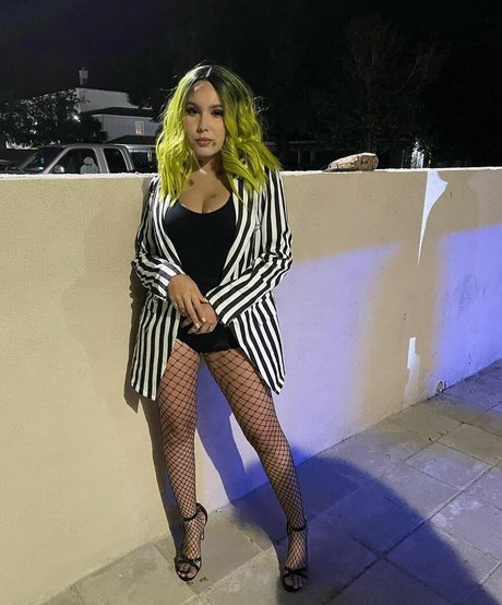 Alejandramariaxo top star photos