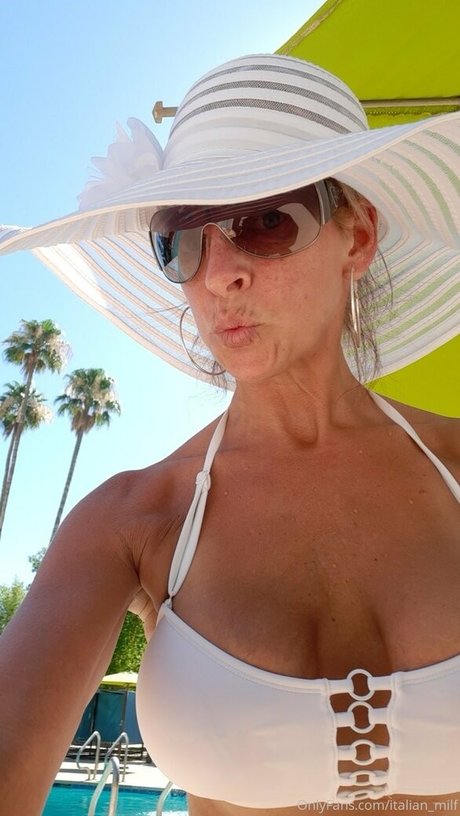 bulge onlyfans sexy naked photo