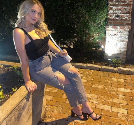 shaved onlyfans art nude img