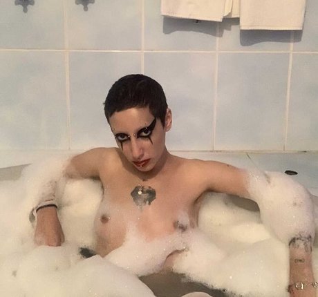 Putaspunk xxx model images
