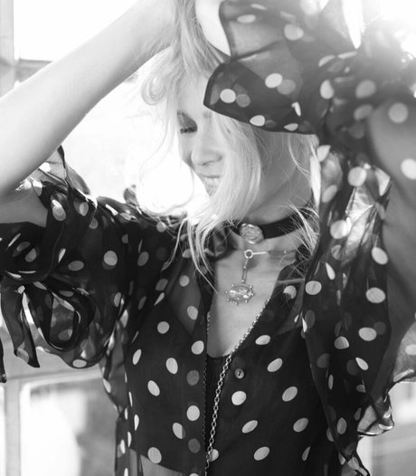 Claudia Schiffer star sex images