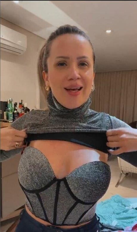 Ivana Poitevin star nice photo