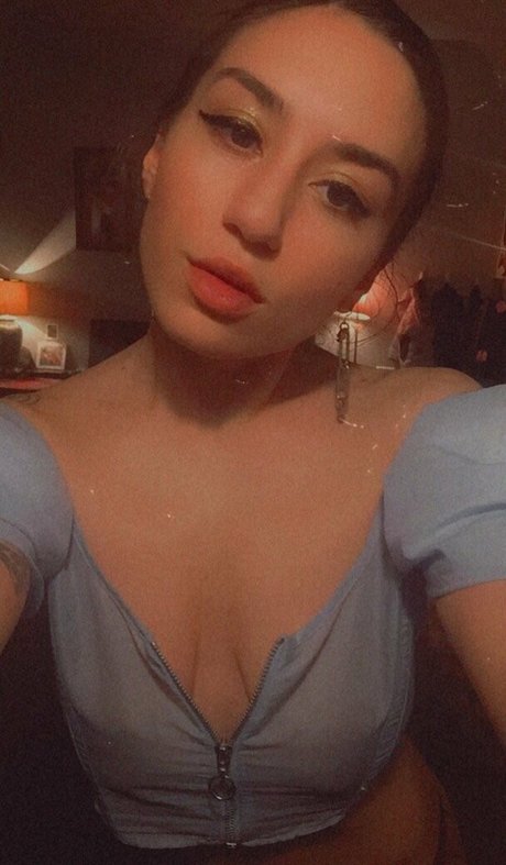 Korin nudes actress image