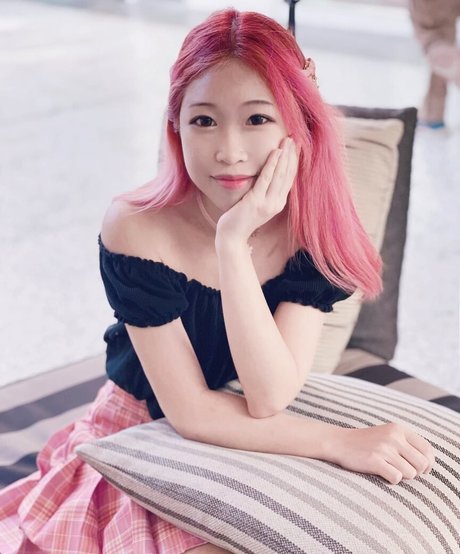 Starrymiu sexy model img