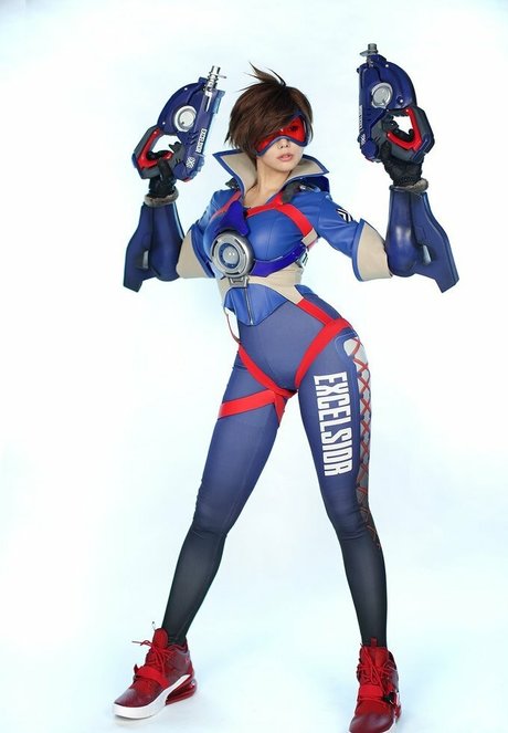 Spiral Cats Cosplay model best photos