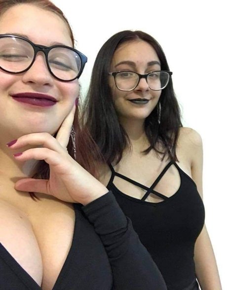 Montselopezz model adult pics