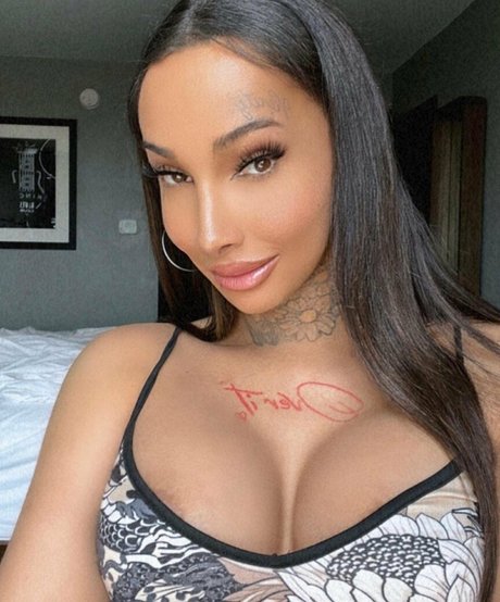 Thejadedoll model beautiful gallery