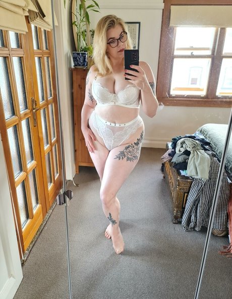 Audrey Jones sex model images