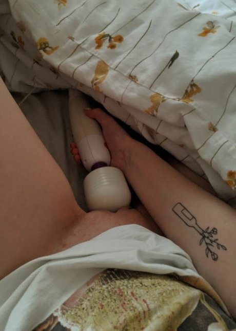 Bimpsxo nude thumbnail